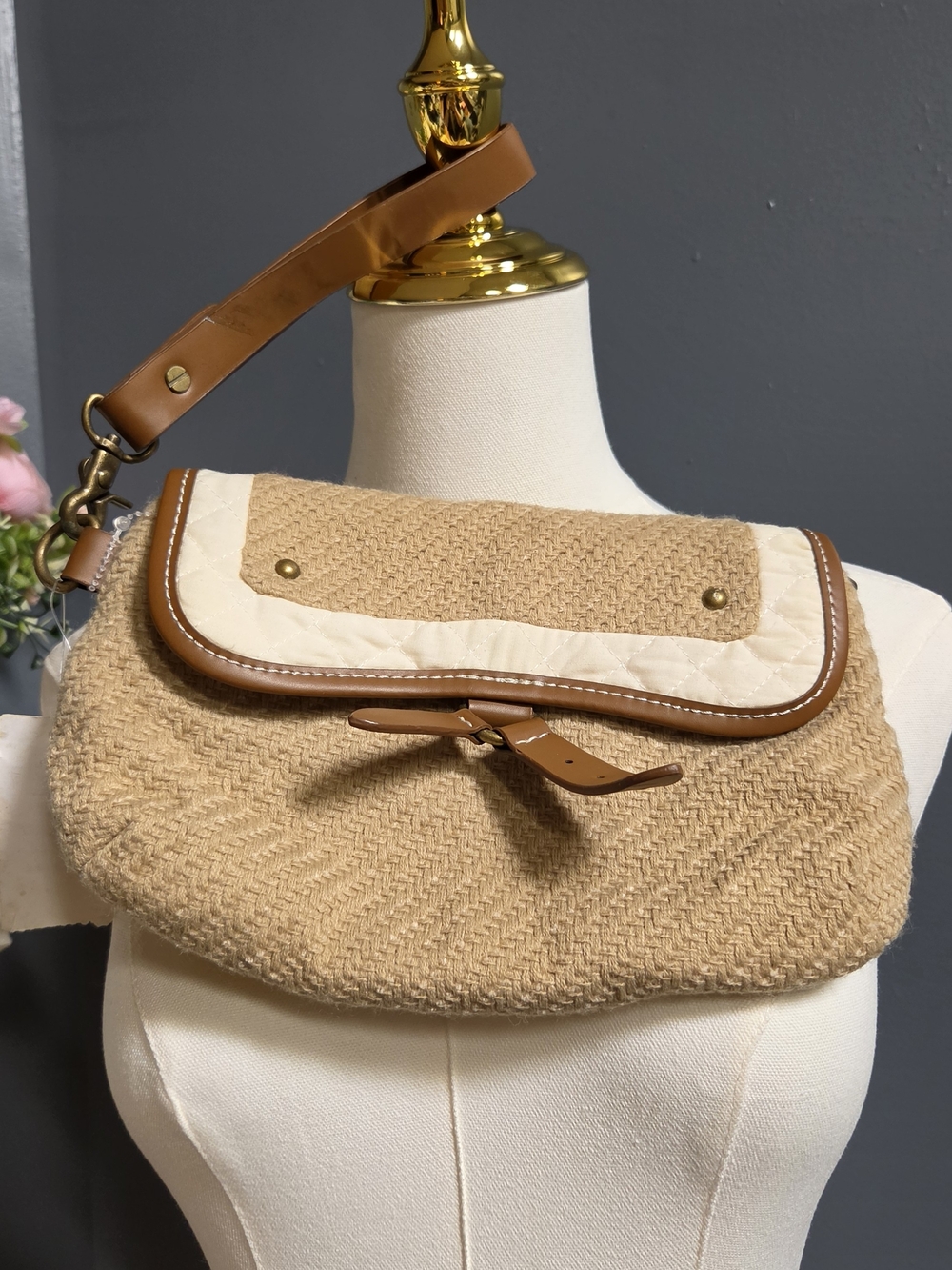Gap Wristlet Tan- Brown Leather - Western - Y2K
